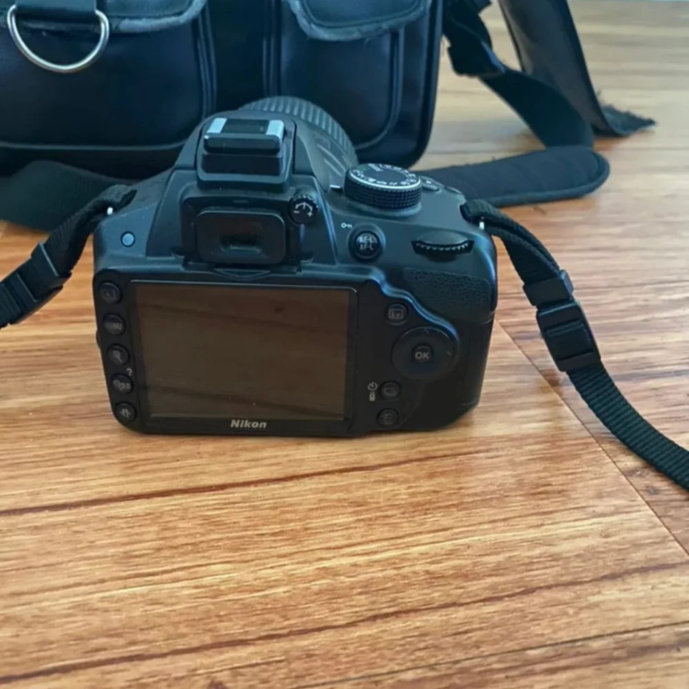 NIKON DSLR Camera 3200